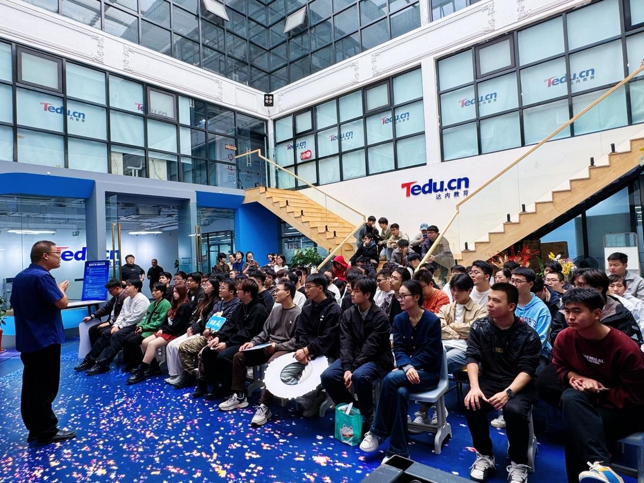 程序员节重磅｜新达内发布COZE AI智能体实战课